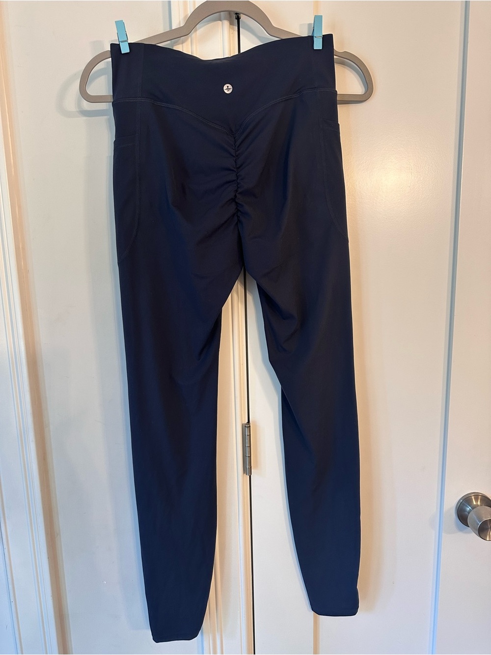HALARA High-Waist ultra sculpt Leggings with Side Pockets - Picture 3 of 9